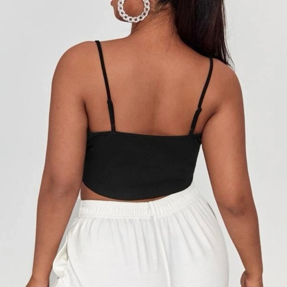 SHEIN Plus Asymmetrical Hem Solid Cami Triangle Tank Top 1X - Picture 2 of 7